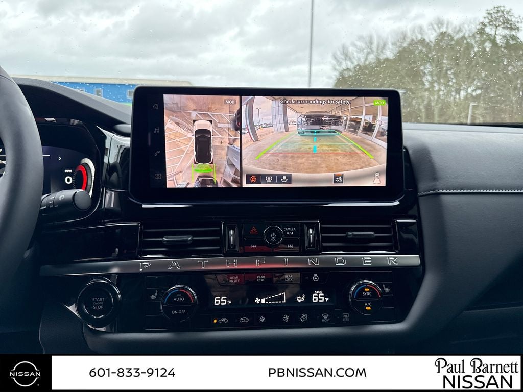 2026 Nissan Pathfinder SL