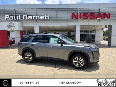 2026 Nissan Pathfinder SL
