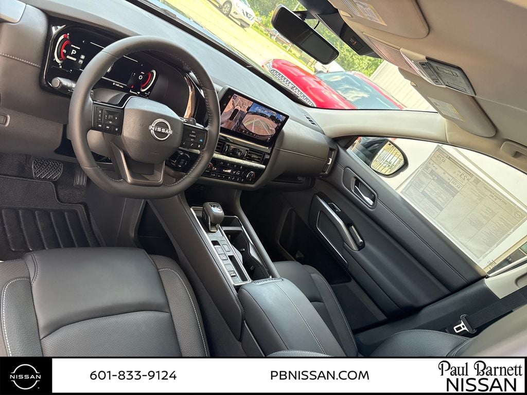 2026 Nissan Pathfinder SL