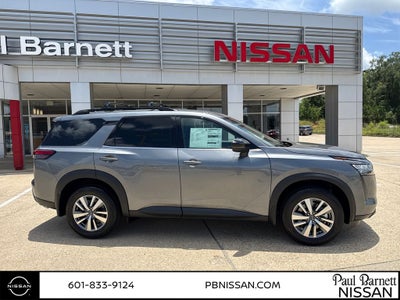 2026 Nissan Pathfinder SL