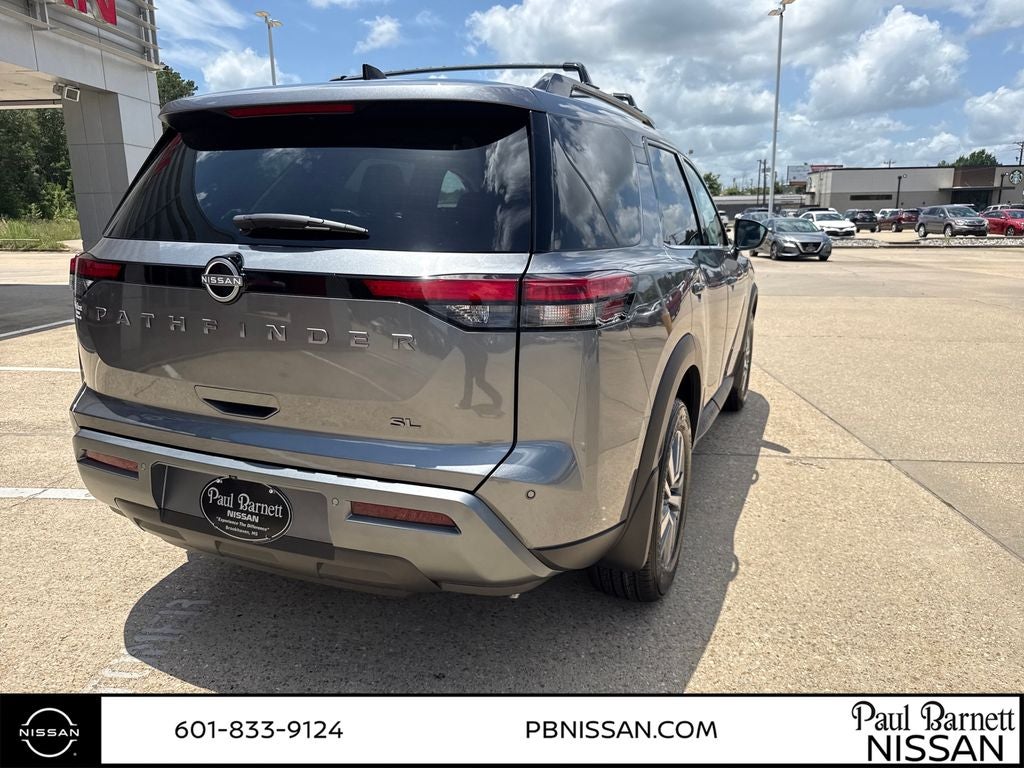 2026 Nissan Pathfinder SL