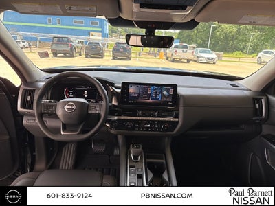 2026 Nissan Pathfinder SL