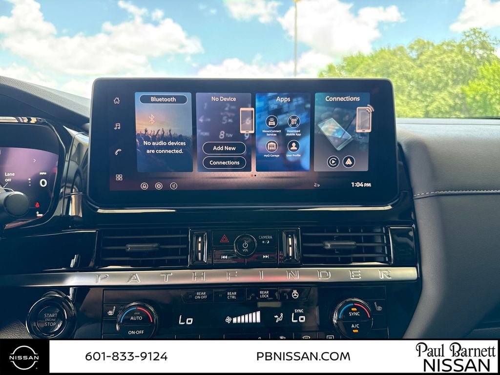 2026 Nissan Pathfinder SL