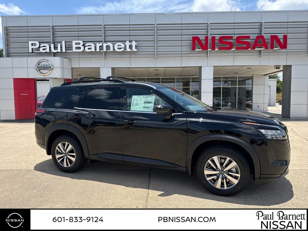 2026 Nissan Pathfinder SL