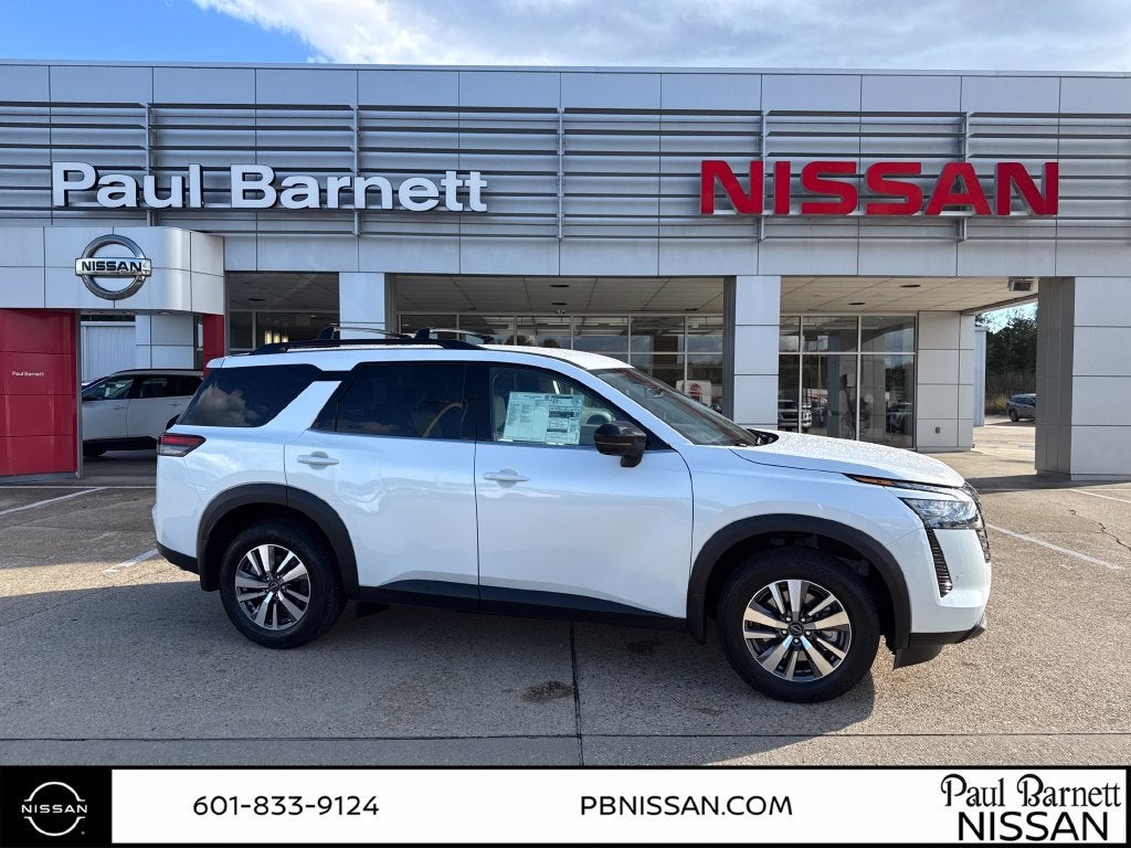 2026 Nissan Pathfinder SL