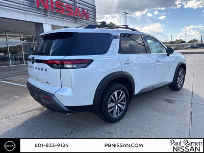2026 Nissan Pathfinder SL