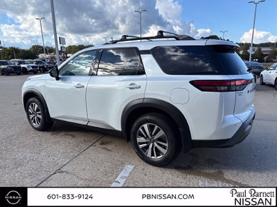 2026 Nissan Pathfinder SL
