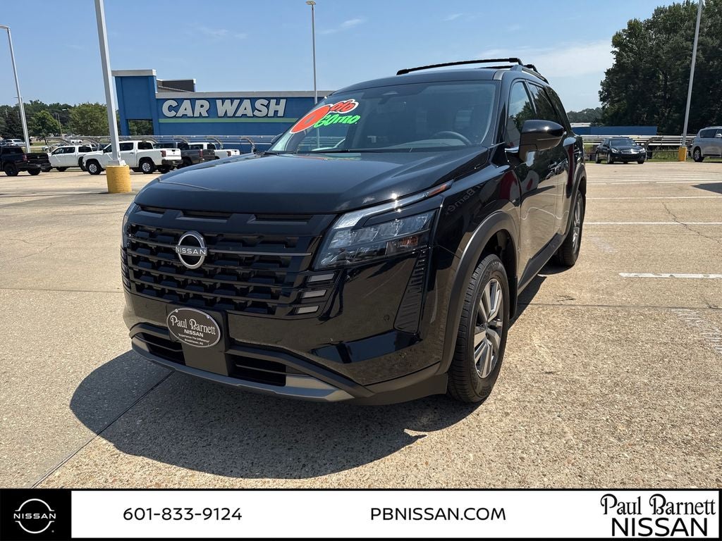 2026 Nissan Pathfinder SL