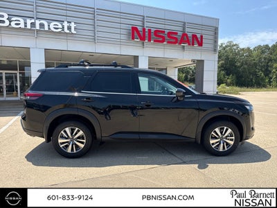 2026 Nissan Pathfinder SL