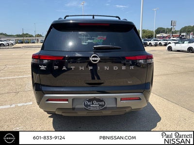 2026 Nissan Pathfinder SL