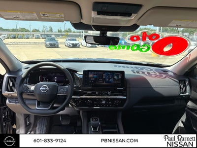 2026 Nissan Pathfinder SL