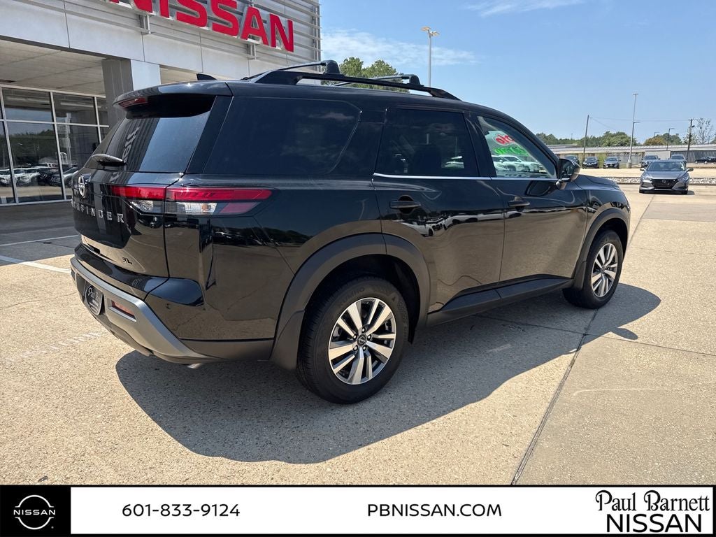 2026 Nissan Pathfinder SL