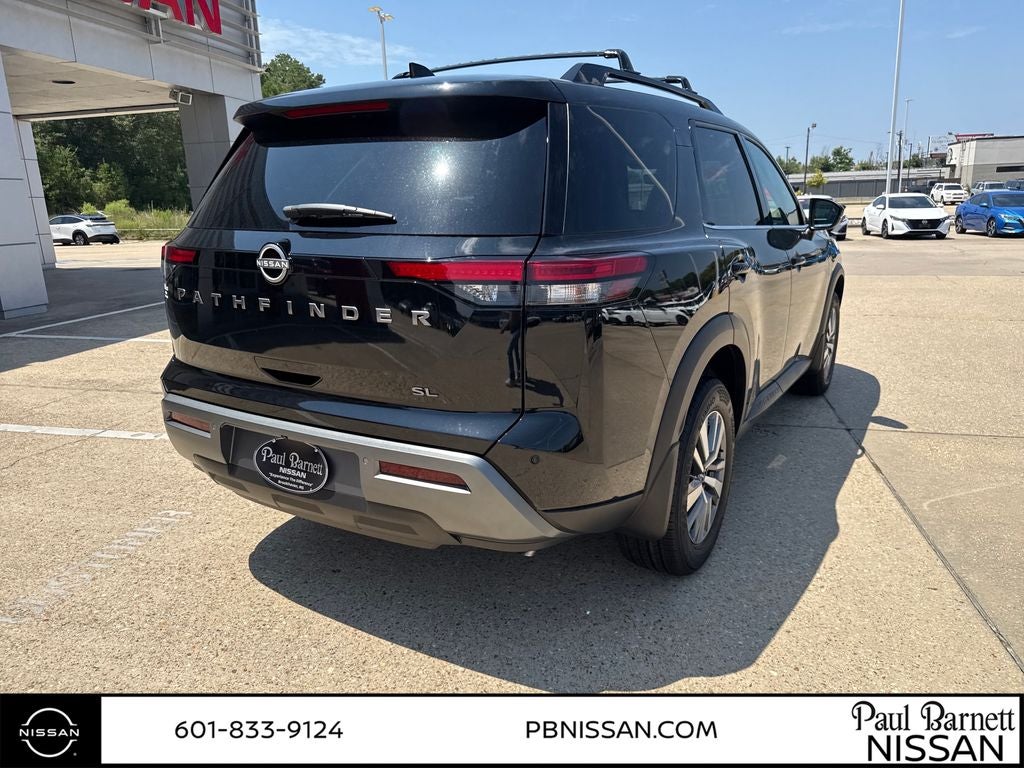 2026 Nissan Pathfinder SL