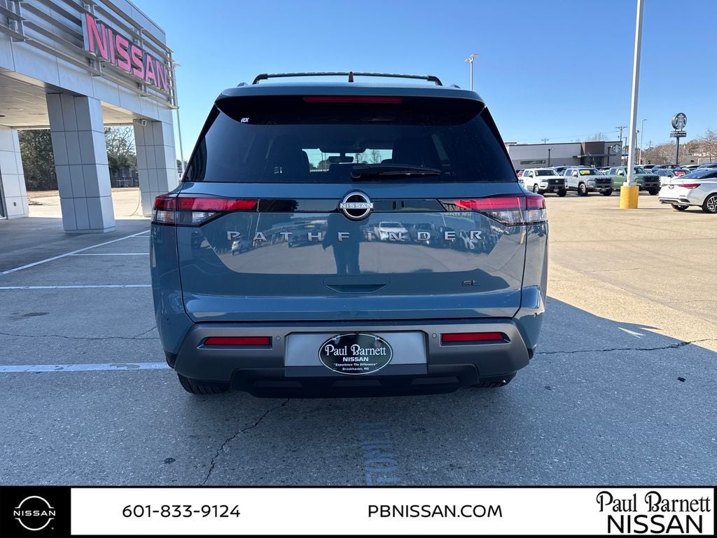 2026 Nissan Pathfinder SL