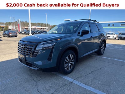 2026 Nissan Pathfinder SL