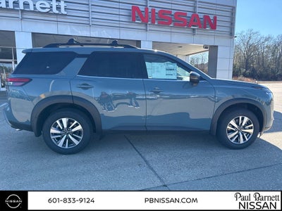 2026 Nissan Pathfinder SL