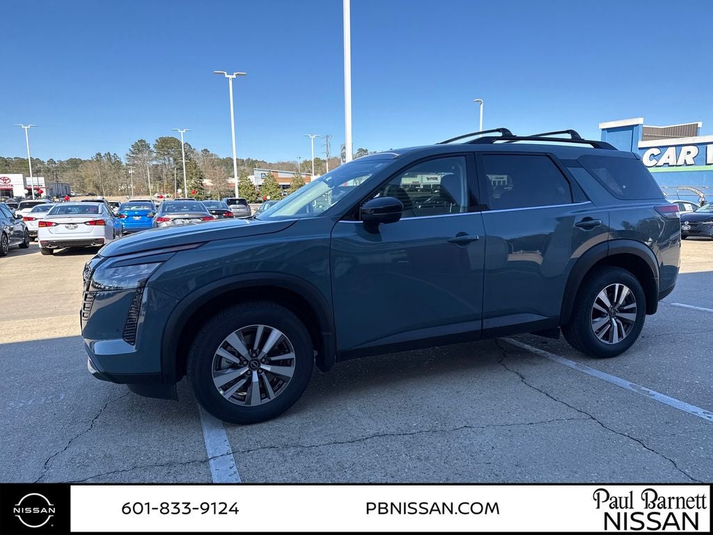 2026 Nissan Pathfinder SL