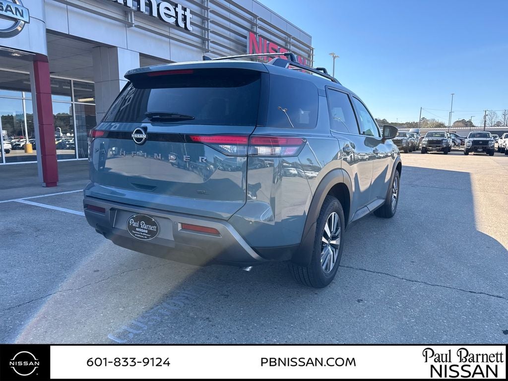 2026 Nissan Pathfinder SL
