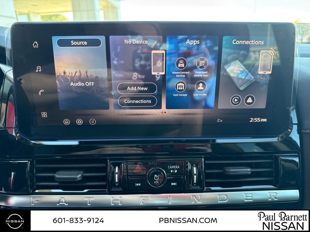 2026 Nissan Pathfinder SL