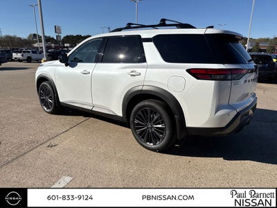 2026 Nissan Pathfinder SL