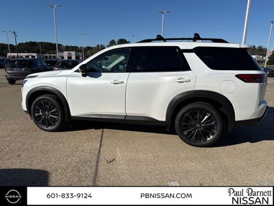 2026 Nissan Pathfinder SL