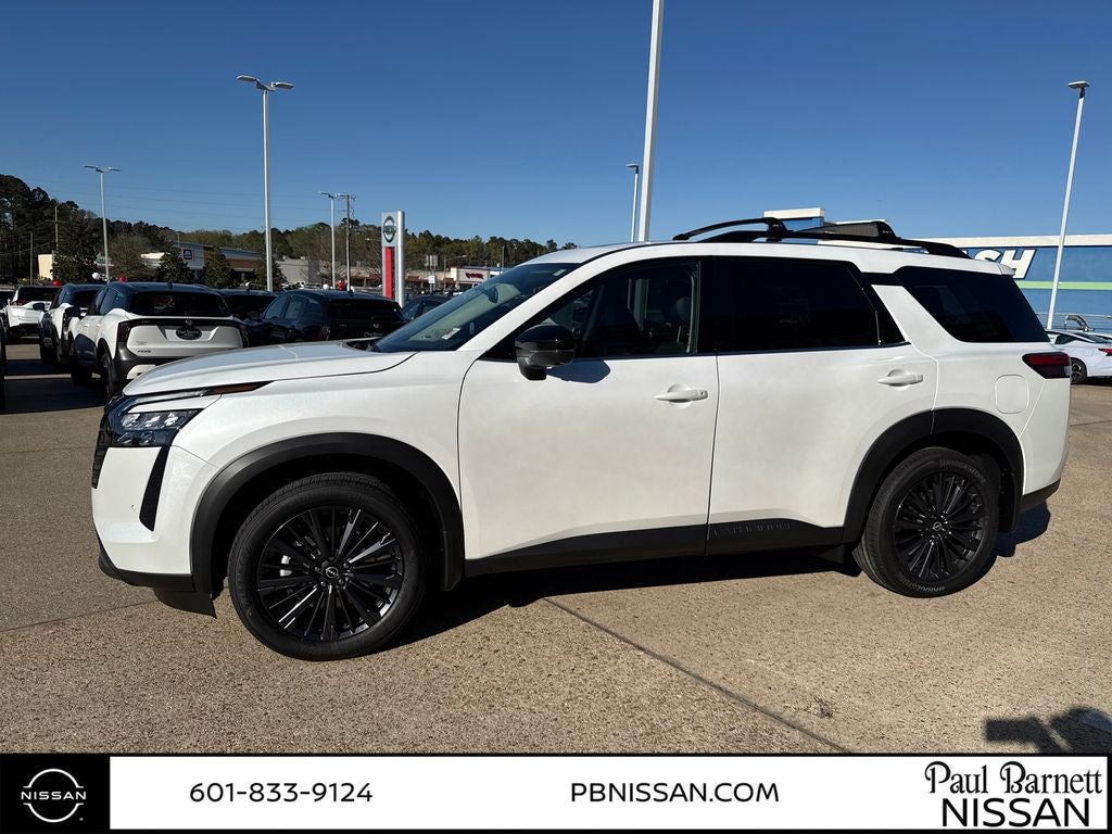 2026 Nissan Pathfinder SL