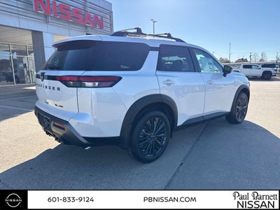 2026 Nissan Pathfinder SL