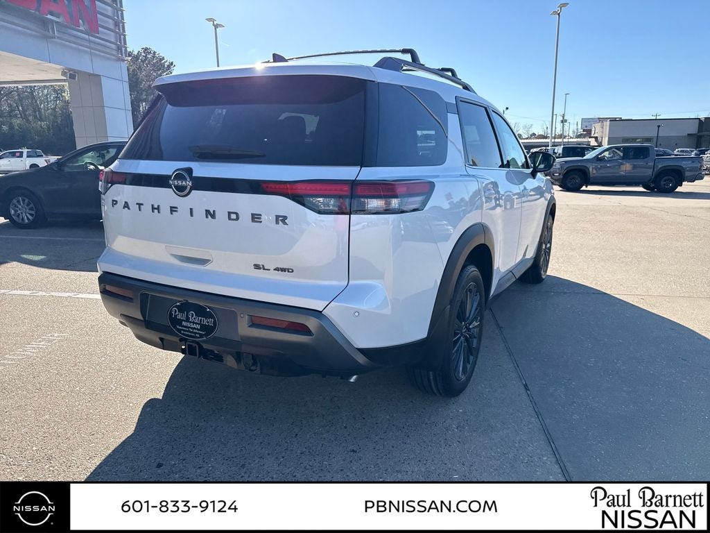 2026 Nissan Pathfinder SL