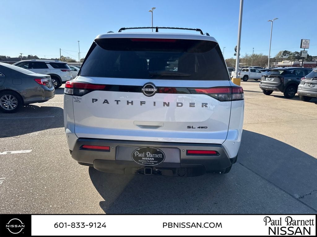 2026 Nissan Pathfinder SL