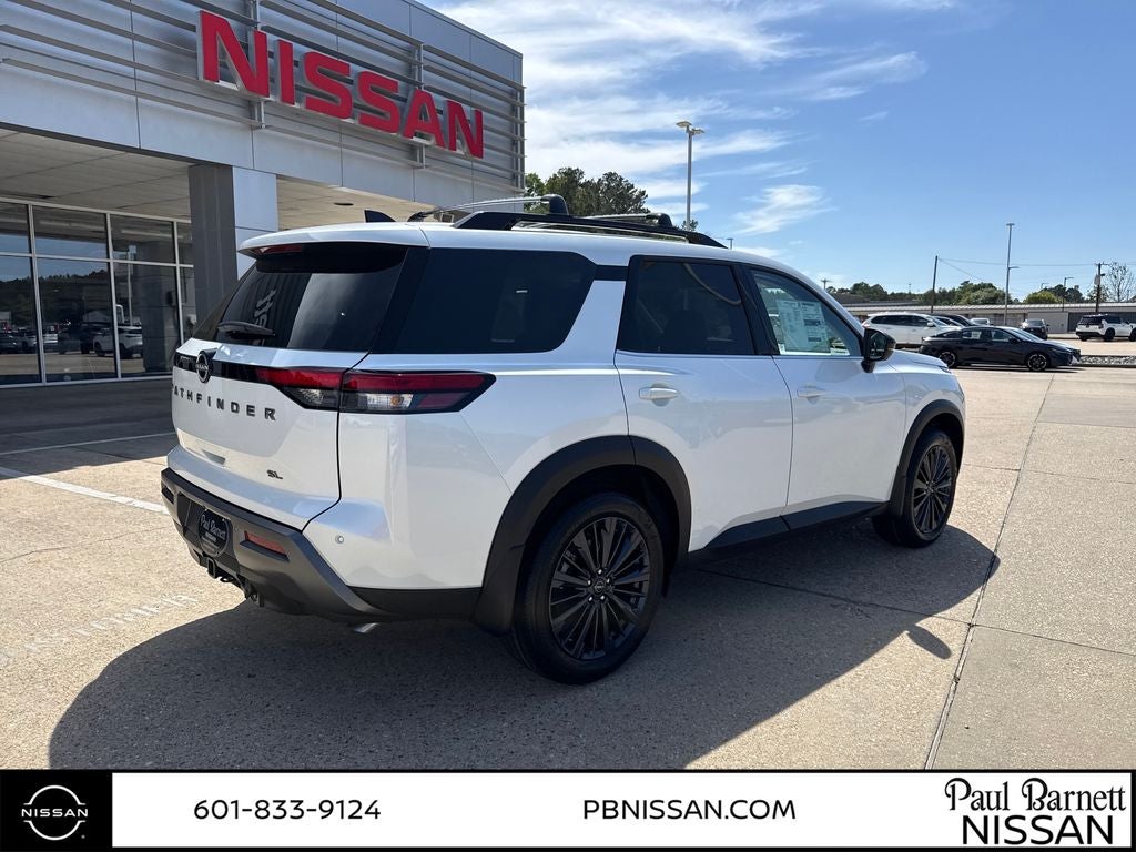 2026 Nissan Pathfinder SL