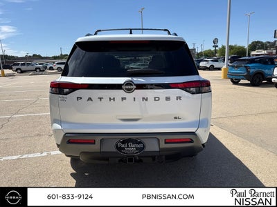 2026 Nissan Pathfinder SL