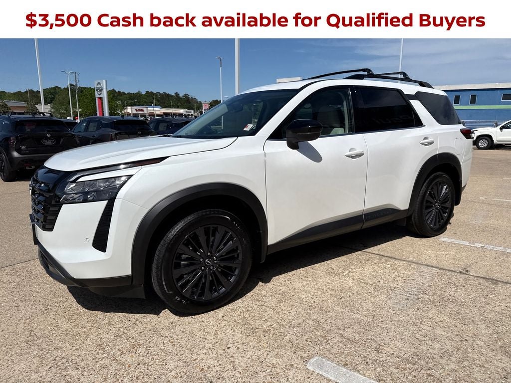 2026 Nissan Pathfinder SL