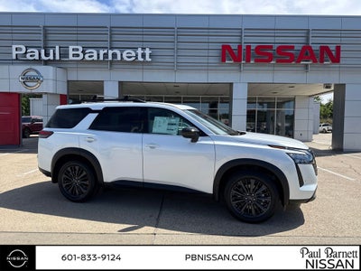 2026 Nissan Pathfinder SL