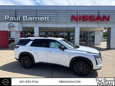 2026 Nissan Pathfinder SL