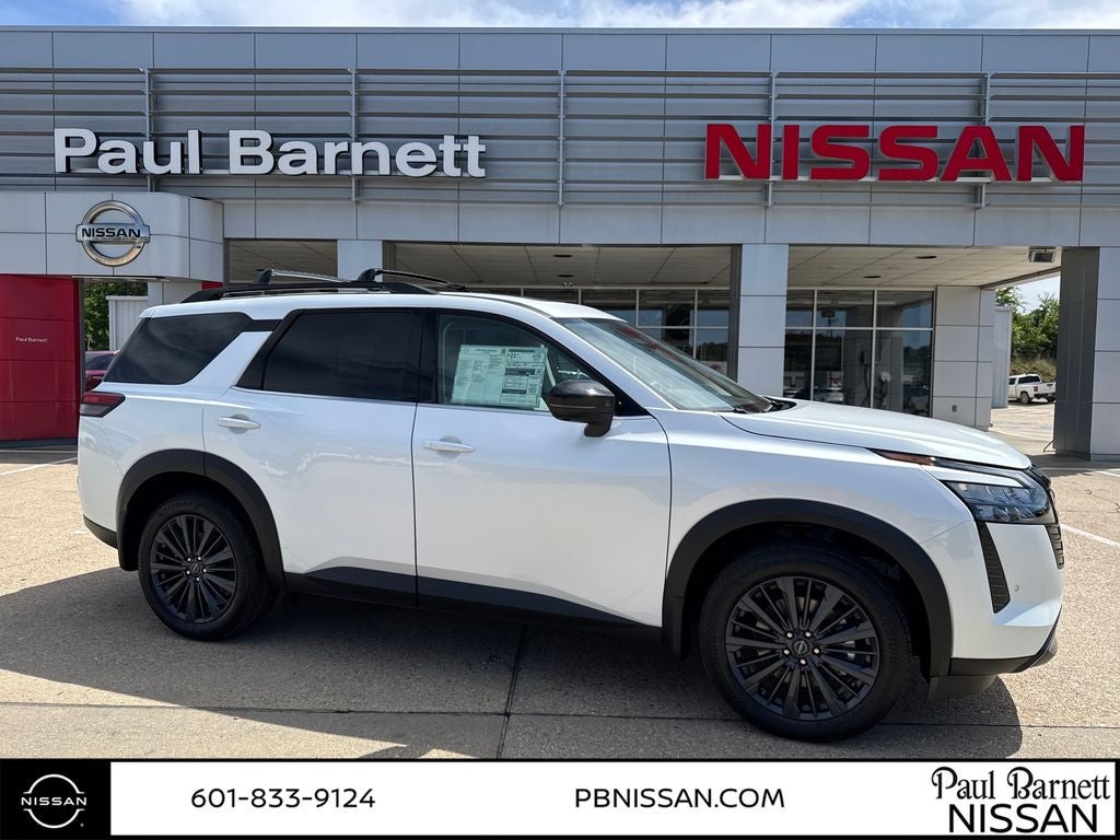 2026 Nissan Pathfinder SL