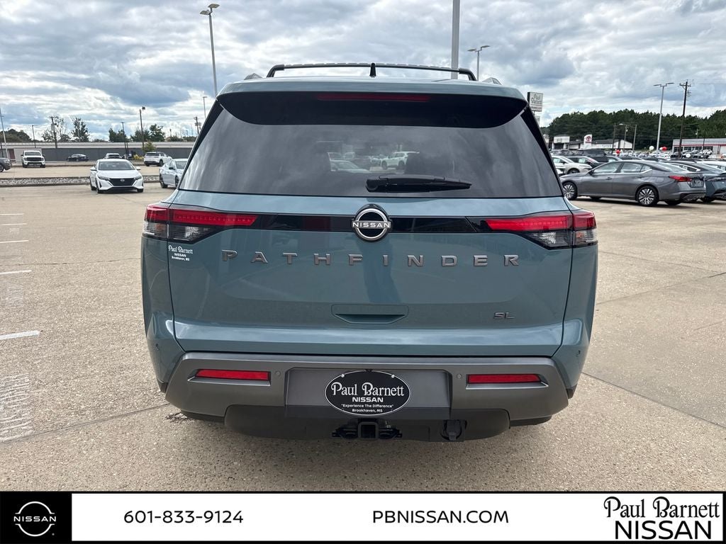 2026 Nissan Pathfinder SL