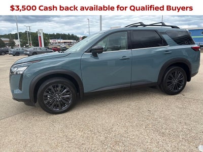 2026 Nissan Pathfinder SL