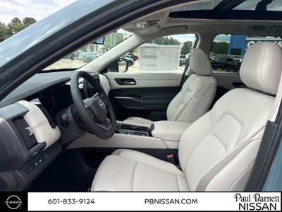 2026 Nissan Pathfinder SL