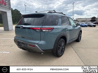 2026 Nissan Pathfinder SL