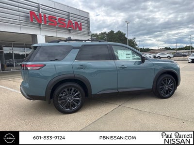 2026 Nissan Pathfinder SL