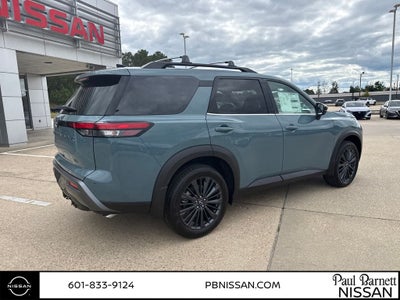 2026 Nissan Pathfinder SL