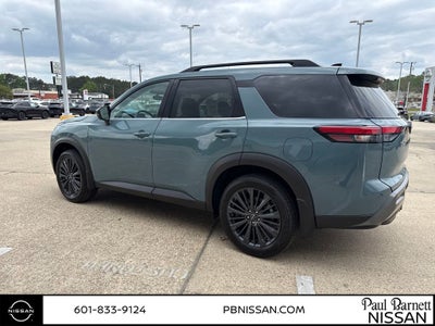 2026 Nissan Pathfinder SL