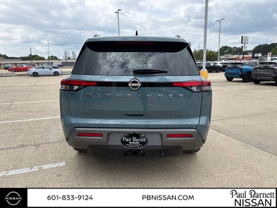 2026 Nissan Pathfinder SL