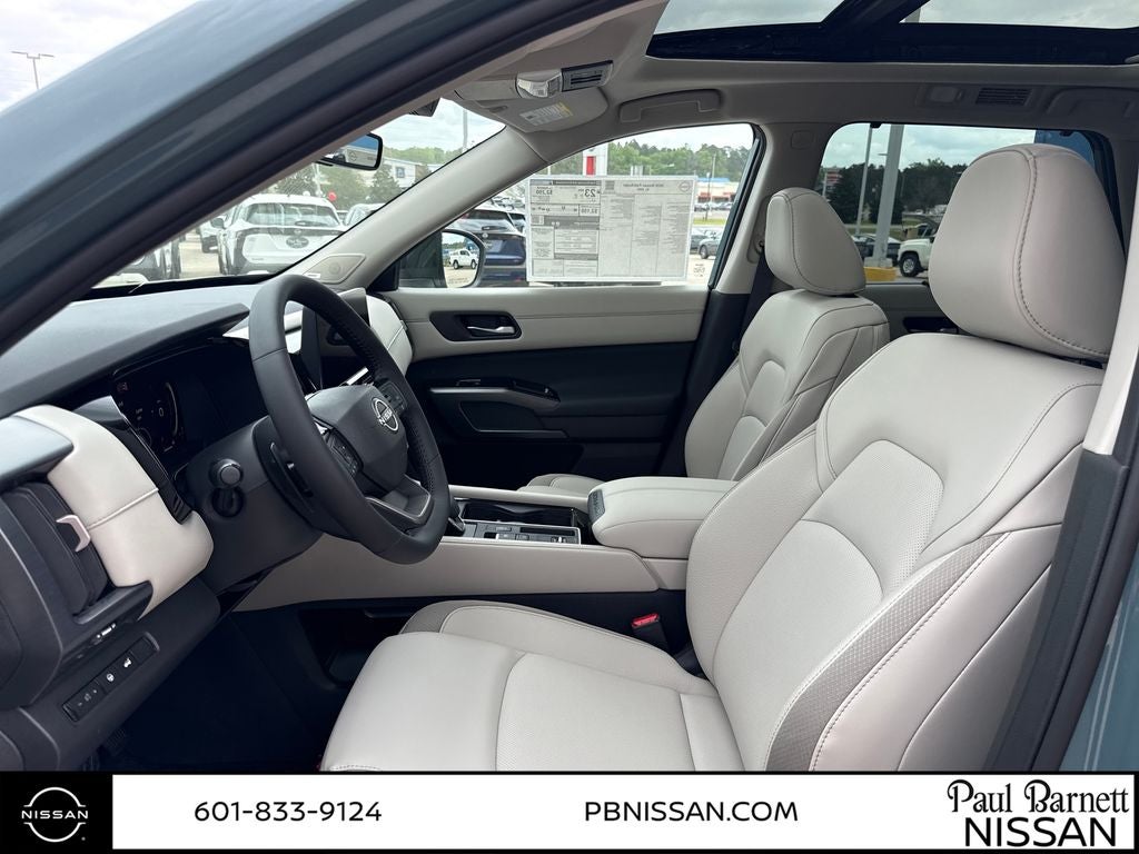 2026 Nissan Pathfinder SL