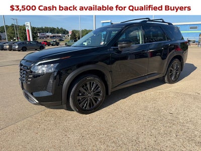 2026 Nissan Pathfinder SL