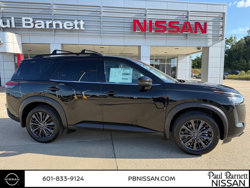 2026 Nissan Pathfinder SL