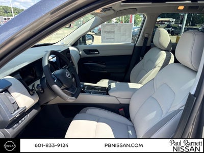 2026 Nissan Pathfinder SL