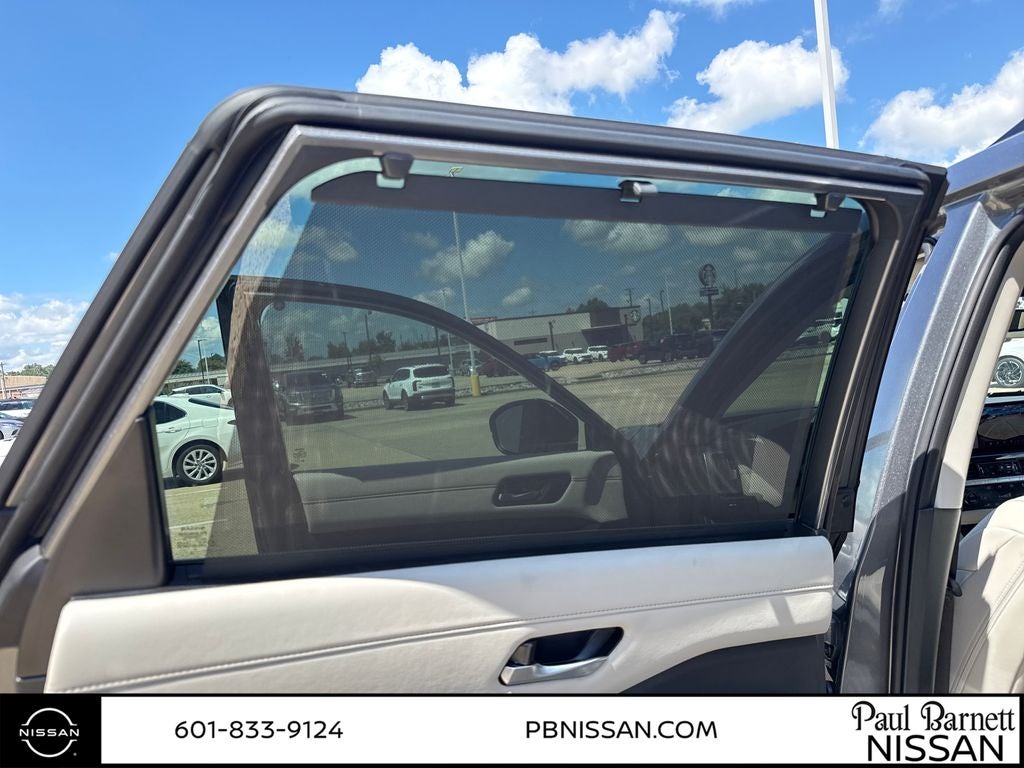 2026 Nissan Pathfinder SL