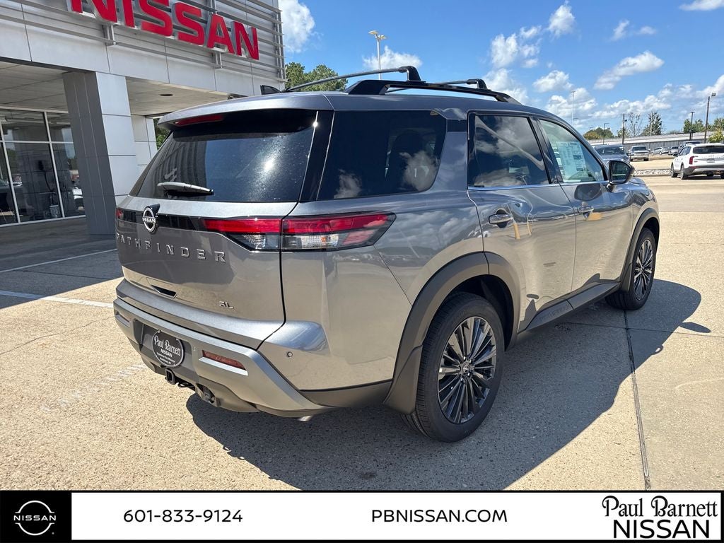 2026 Nissan Pathfinder SL