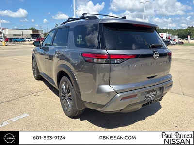 2026 Nissan Pathfinder SL